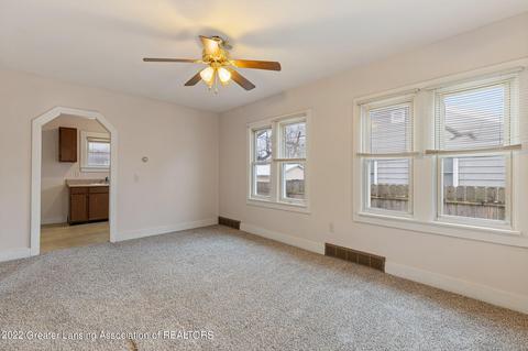 1536 Illinois Ave, Lansing, MI 48906 photo 3