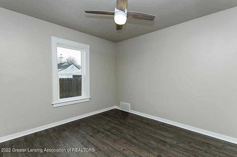 2316 Forest Rd, Lansing, MI 48910 photo 28