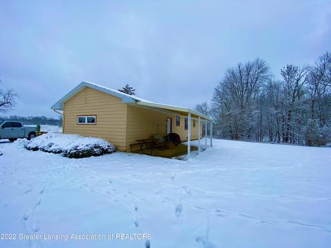 4770 N Gunnell Rd, Dimondale, MI 48821 photo 4