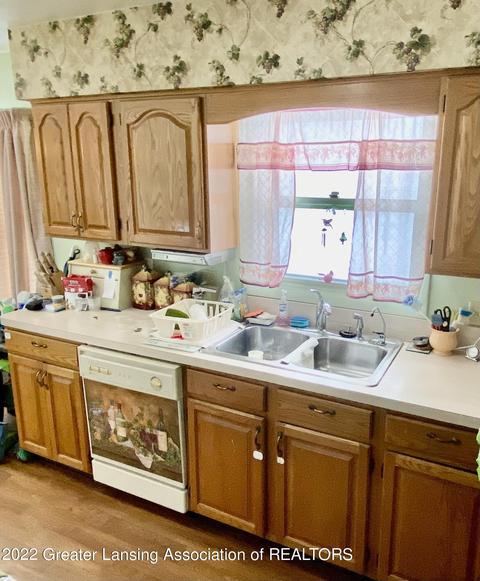 4770 N Gunnell Rd, Dimondale, MI 48821 photo 9