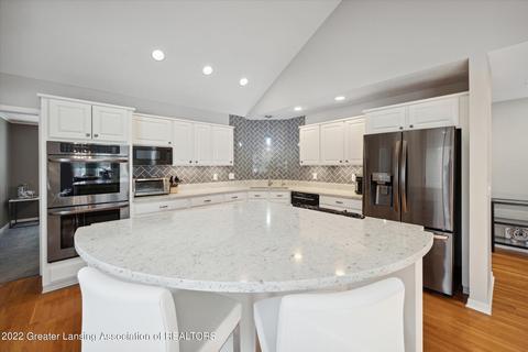 4350 Courtside Dr, Williamston, MI 48895 photo 17