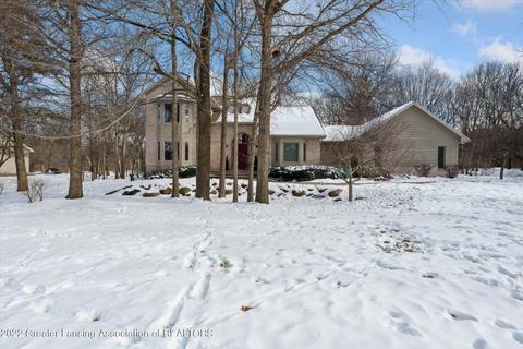 4350 Courtside Dr, Williamston, MI 48895 photo 2