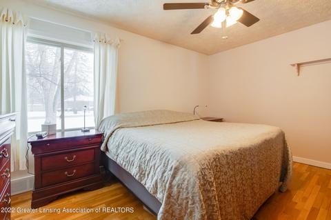 15832 Brook Rd, Lansing, MI 48906 photo 15