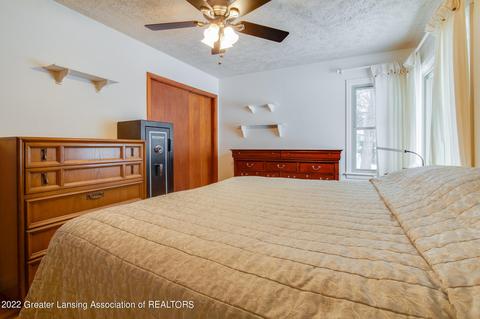 15832 Brook Rd, Lansing, MI 48906 photo 14