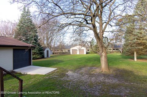 15832 Brook Rd, Lansing, MI 48906 photo 37