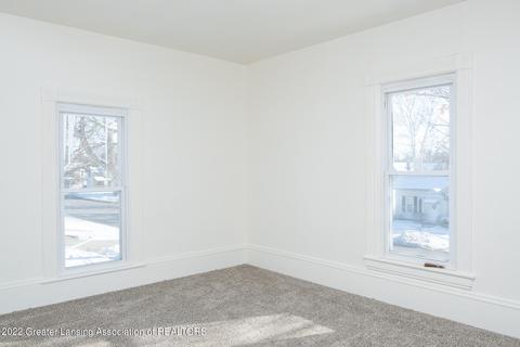 433 E Main St, Owosso, MI 48867 photo 17