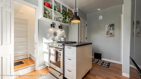 700 Edison Ave, Lansing, MI 48910 photo 11