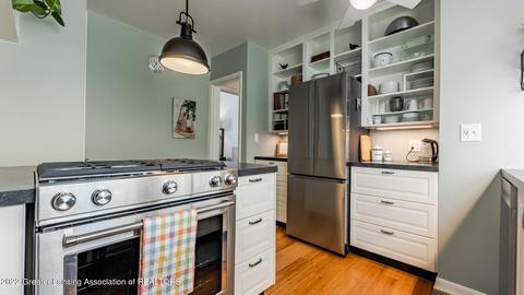 700 Edison Ave, Lansing, MI 48910 photo 10