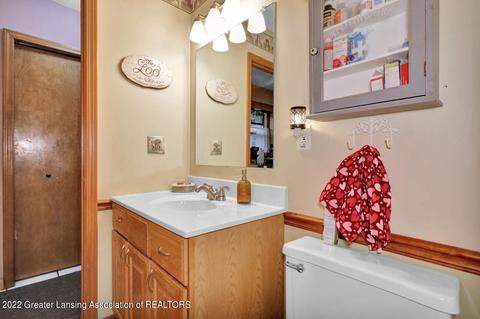 2012 Lindy Dr, Lansing, MI 48917 photo 14