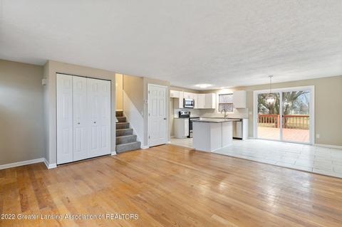 6704 Ruby Glass Rd, Lansing, MI 48917 photo 5