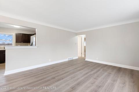1490 W Webb Rd, Dewitt, MI 48820 photo 4