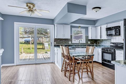 13135 Heather Ln, Perry, MI 48872 photo 9