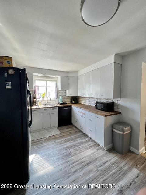 1101 Maycroft Rd, Lansing, MI 48917 photo 13