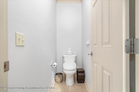 13241 Watercrest Dr, Dewitt, MI 48820 photo 32