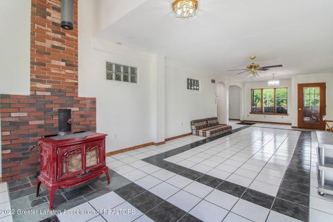3065 E State Rd, Lansing, MI 48906 photo 4