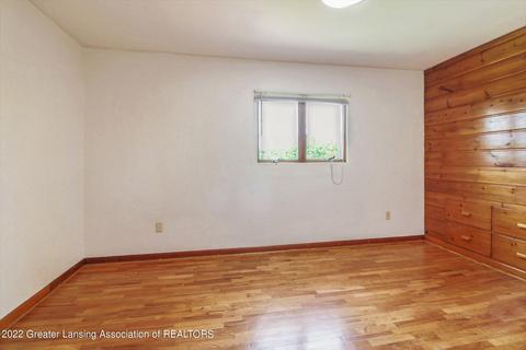 3065 E State Rd, Lansing, MI 48906 photo 8