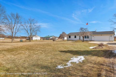 7002 Oneida Rd, Charlotte, MI 48813 photo 6