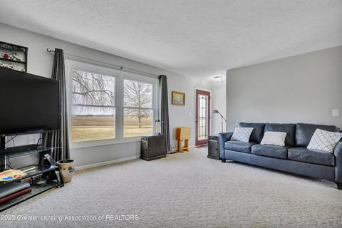 7002 Oneida Rd, Charlotte, MI 48813 photo 9