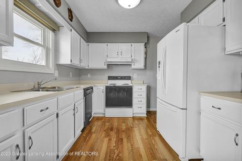 7002 Oneida Rd, Charlotte, MI 48813 photo 14