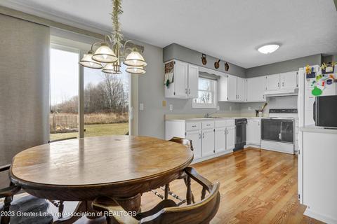 7002 Oneida Rd, Charlotte, MI 48813 photo 11