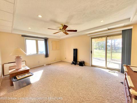 1131 Wolf Run Dr, Lansing, MI 48917 photo 13