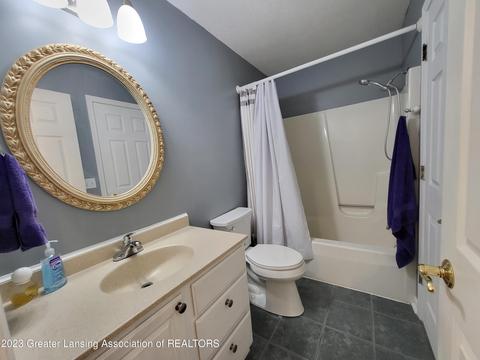 1131 Wolf Run Dr, Lansing, MI 48917 photo 11