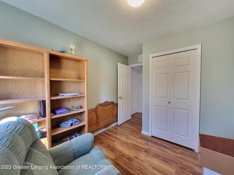 1131 Wolf Run Dr, Lansing, MI 48917 photo 12