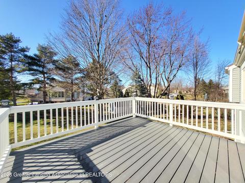 1131 Wolf Run Dr, Lansing, MI 48917 photo 8