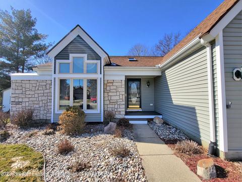 1131 Wolf Run Dr, Lansing, MI 48917 photo 2