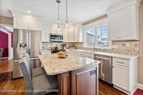 5537 Silverleaf Ct, Haslett, MI 48840 photo 17