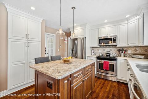 5537 Silverleaf Ct, Haslett, MI 48840 photo 19