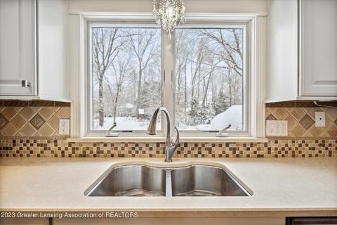 5537 Silverleaf Ct, Haslett, MI 48840 photo 21
