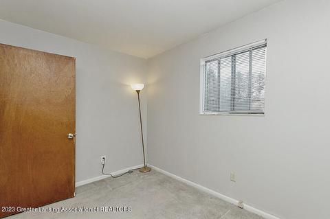 9123 W Frances Rd, Flushing, MI 48433 photo 13