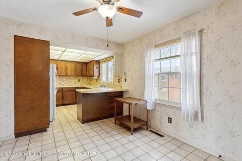 2455 Glengarry Rd, Jackson, MI 49203 photo 13