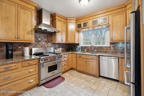 3290 E Howe Rd, Dewitt, MI 48820 photo 10