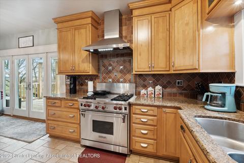 3290 E Howe Rd, Dewitt, MI 48820 photo 12