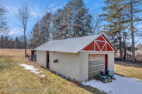 1270 E Howe Rd, Dewitt, MI 48820 photo 14