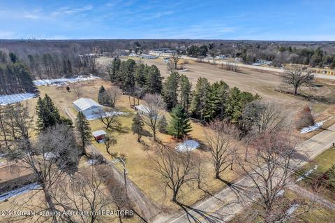1270 E Howe Rd, Dewitt, MI 48820 photo 6