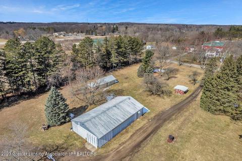 1270 E Howe Rd, Dewitt, MI 48820 photo 2