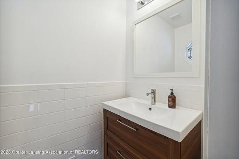 1311 Hatch Rd, Okemos, MI 48864 photo 24