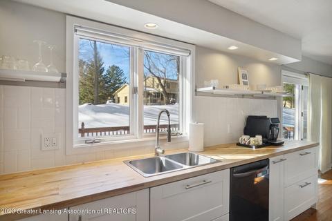 1311 Hatch Rd, Okemos, MI 48864 photo 15