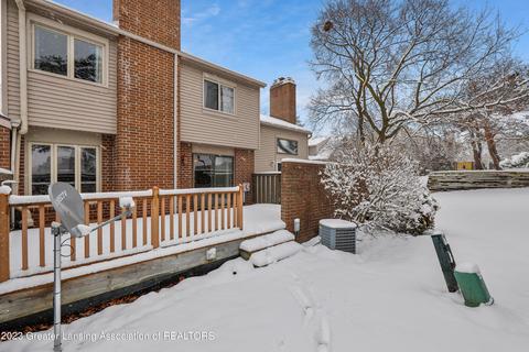924 Grenoble Dr #E, Lansing, MI 48917 photo 4