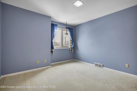 924 Grenoble Dr #E, Lansing, MI 48917 photo 23
