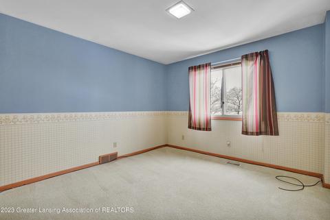 924 Grenoble Dr #E, Lansing, MI 48917 photo 22