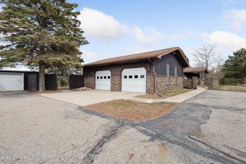 1135 E Alward Rd, Dewitt, MI 48820 photo 3