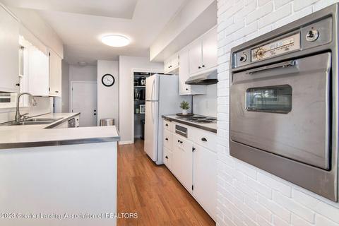 4123 Barton Rd, Lansing, MI 48917 photo 9