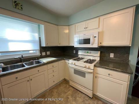 9290 Marshall Rd, Olivet, MI 49076 photo 9