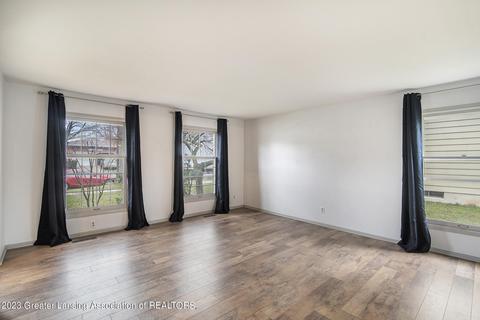3711 Springbrook Ln, Lansing, MI 48917 photo 8