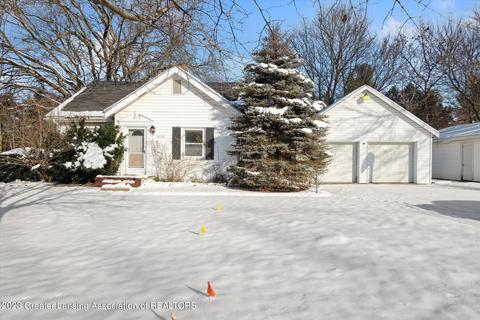 4116 Holt Rd, Holt, MI 48842