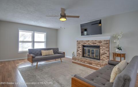 504 W Geneva Dr, Dewitt, MI 48820 photo 12